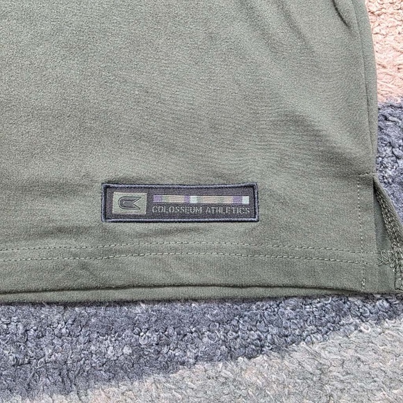 COLOSSEUM MICHIGAN WOLVERINES FOOTBALL  JUMPMAN ON FIELD POLO SHIRT Size XL - Picture 4 of 7